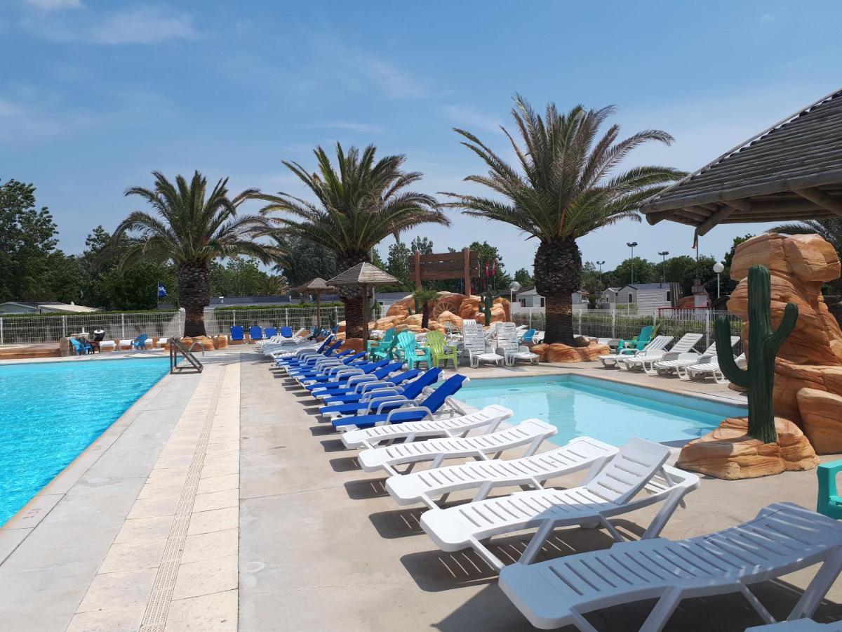Vias-Plage Camping Les Salisses Quality Holidays Esterno foto